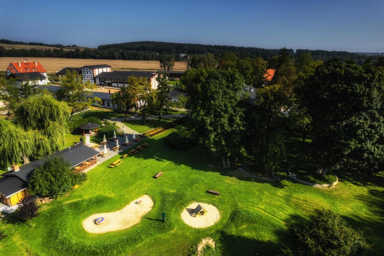 Hotel Dworzysko Szczawno-Zdroj Exterior foto