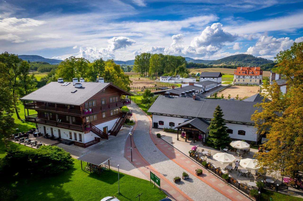 Hotel Dworzysko Szczawno-Zdroj Exterior foto